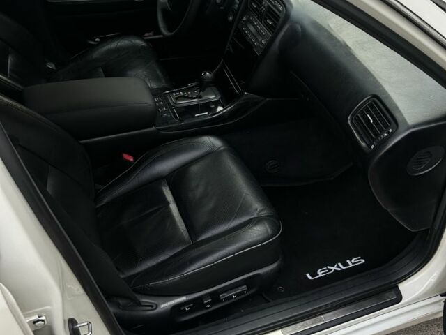 Білий Лексус ГС, об'ємом двигуна 3 л та пробігом 400 тис. км за 6500 $, фото 16 на Automoto.ua