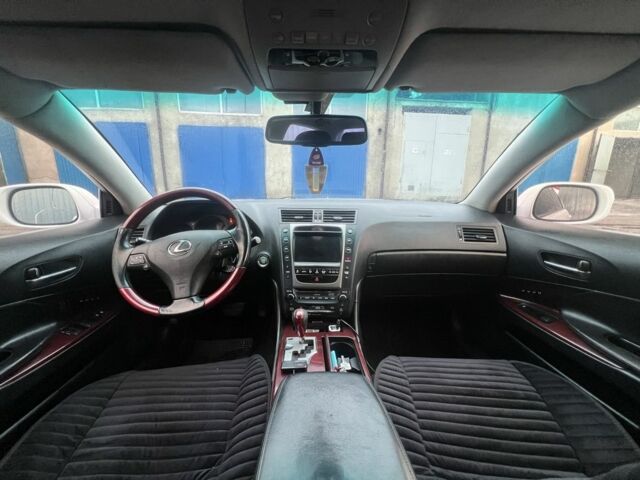 Белый Лексус ГС, объемом двигателя 3.5 л и пробегом 300 тыс. км за 8000 $, фото 5 на Automoto.ua