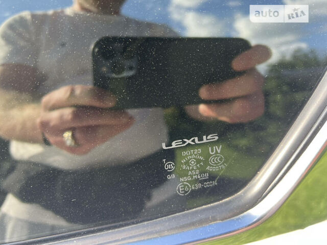 Белый Лексус ГС, объемом двигателя 3.5 л и пробегом 158 тыс. км за 12000 $, фото 24 на Automoto.ua