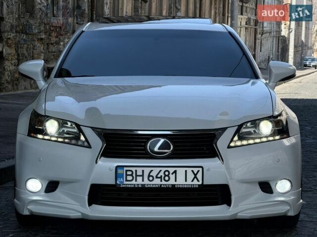 Белый Лексус ГС, объемом двигателя 3.5 л и пробегом 140 тыс. км за 21900 $, фото 1 на Automoto.ua