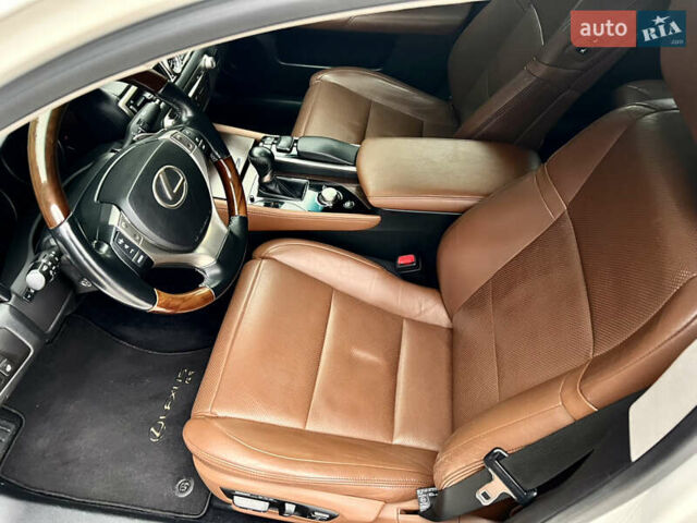 Лексус ГС 2012 у Києві на Automoto.ua Білий Лексус ГС, об'ємом двигуна 3.46 л та пробігом 155 тис. км за 21500 $, фото 23 на Automoto.ua