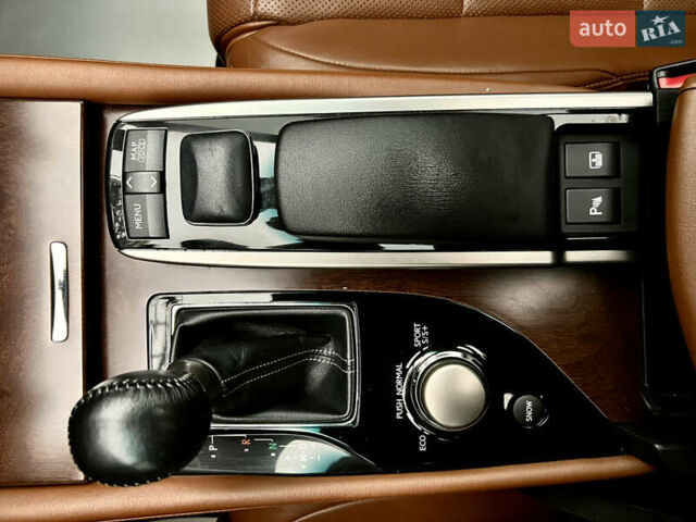 Лексус ГС 2012 у Києві на Automoto.ua Білий Лексус ГС, об'ємом двигуна 3.46 л та пробігом 155 тис. км за 21500 $, фото 2 на Automoto.ua