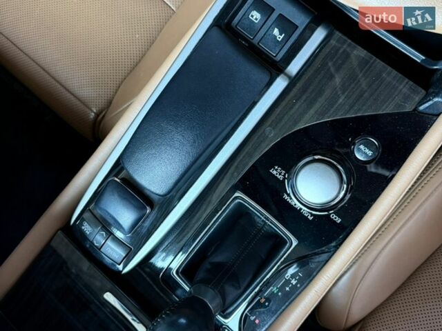 Белый Лексус ГС, объемом двигателя 3.5 л и пробегом 140 тыс. км за 21900 $, фото 64 на Automoto.ua
