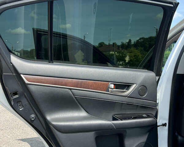 Белый Лексус ГС, объемом двигателя 3.46 л и пробегом 198 тыс. км за 19999 $, фото 16 на Automoto.ua