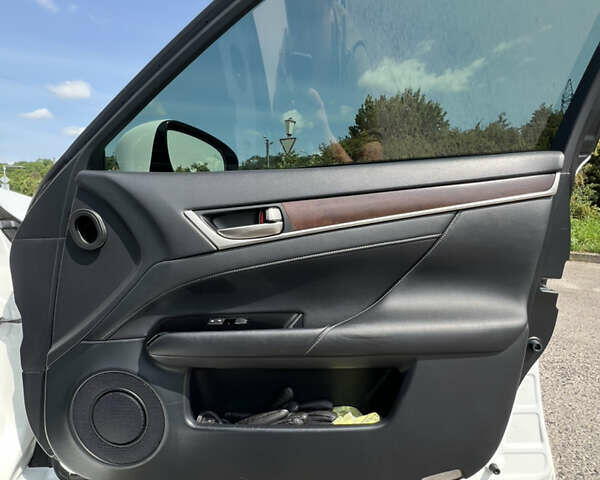 Белый Лексус ГС, объемом двигателя 3.46 л и пробегом 198 тыс. км за 19999 $, фото 14 на Automoto.ua