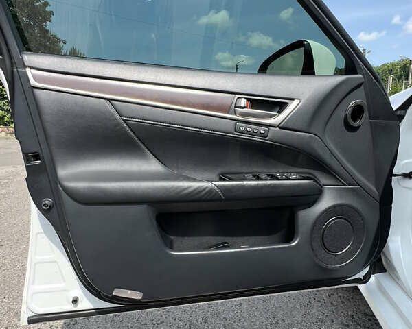 Белый Лексус ГС, объемом двигателя 3.46 л и пробегом 198 тыс. км за 19999 $, фото 17 на Automoto.ua