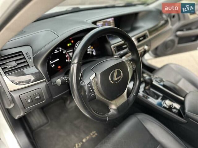 Білий Лексус ГС, об'ємом двигуна 2.5 л та пробігом 192 тис. км за 18500 $, фото 29 на Automoto.ua