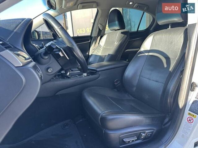 Білий Лексус ГС, об'ємом двигуна 2.49 л та пробігом 299 тис. км за 17490 $, фото 11 на Automoto.ua