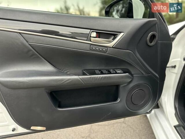 Білий Лексус ГС, об'ємом двигуна 2.5 л та пробігом 192 тис. км за 18500 $, фото 22 на Automoto.ua