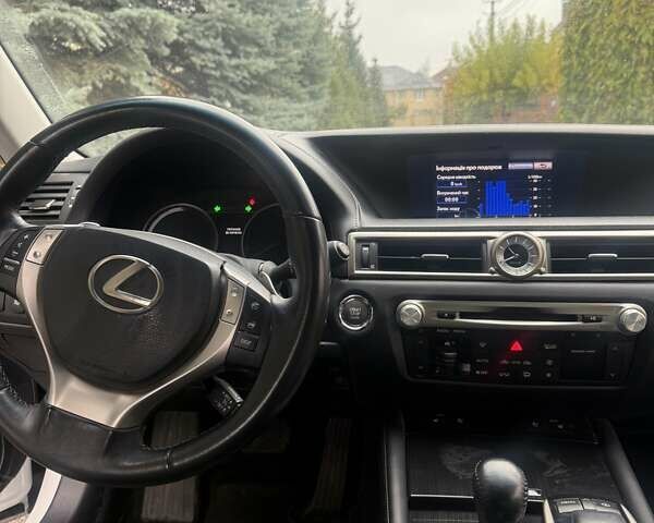 Белый Лексус ГС, объемом двигателя 2.5 л и пробегом 184 тыс. км за 18400 $, фото 14 на Automoto.ua