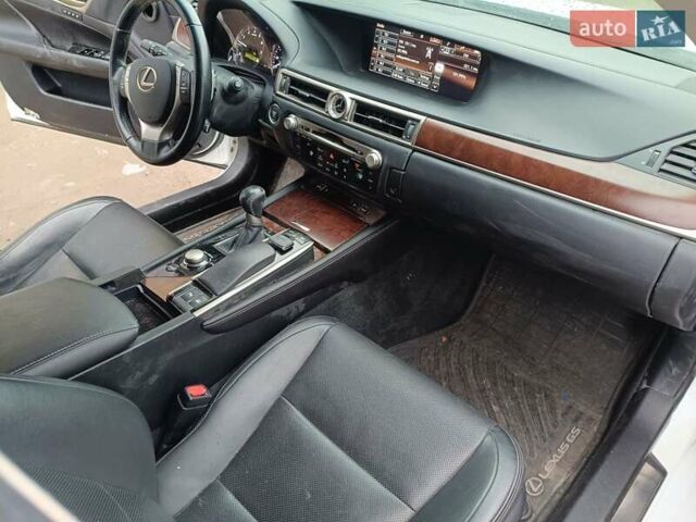 Белый Лексус ГС, объемом двигателя 3.5 л и пробегом 150 тыс. км за 19200 $, фото 16 на Automoto.ua