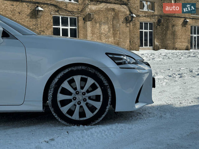 Белый Лексус ГС, объемом двигателя 2 л и пробегом 313 тыс. км за 19790 $, фото 15 на Automoto.ua