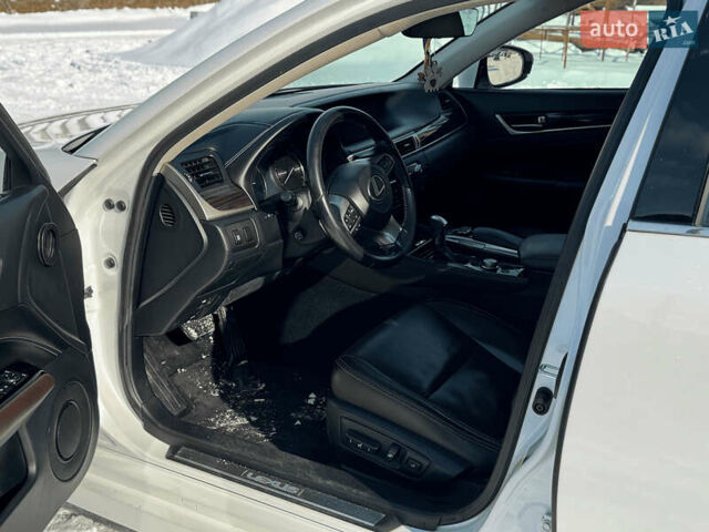 Белый Лексус ГС, объемом двигателя 2 л и пробегом 313 тыс. км за 19790 $, фото 17 на Automoto.ua