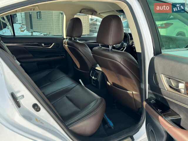 Белый Лексус ГС, объемом двигателя 2 л и пробегом 313 тыс. км за 19790 $, фото 45 на Automoto.ua