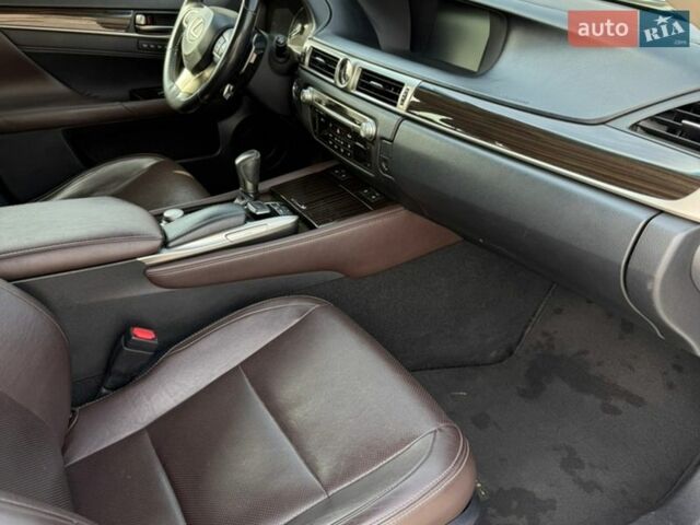 Білий Лексус ГС, об'ємом двигуна 2 л та пробігом 314 тис. км за 20000 $, фото 18 на Automoto.ua