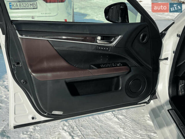 Белый Лексус ГС, объемом двигателя 2 л и пробегом 313 тыс. км за 19790 $, фото 19 на Automoto.ua