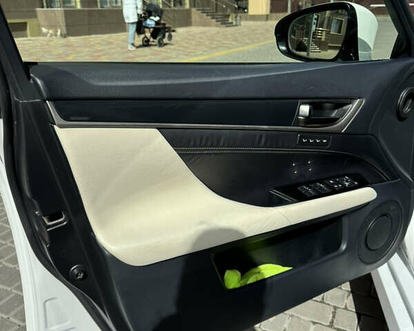 Белый Лексус ГС, объемом двигателя 2.49 л и пробегом 165 тыс. км за 24200 $, фото 9 на Automoto.ua