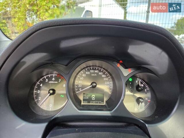 Черный Лексус ГС, объемом двигателя 3 л и пробегом 236 тыс. км за 10000 $, фото 27 на Automoto.ua