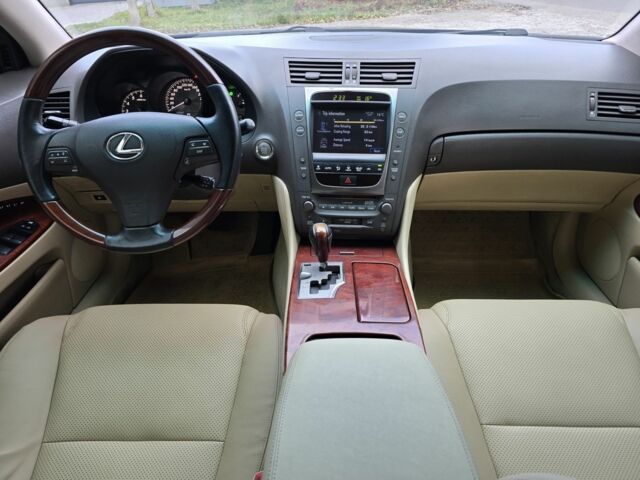 Чорний Лексус ГС, об'ємом двигуна 3 л та пробігом 300 тис. км за 9900 $, фото 5 на Automoto.ua