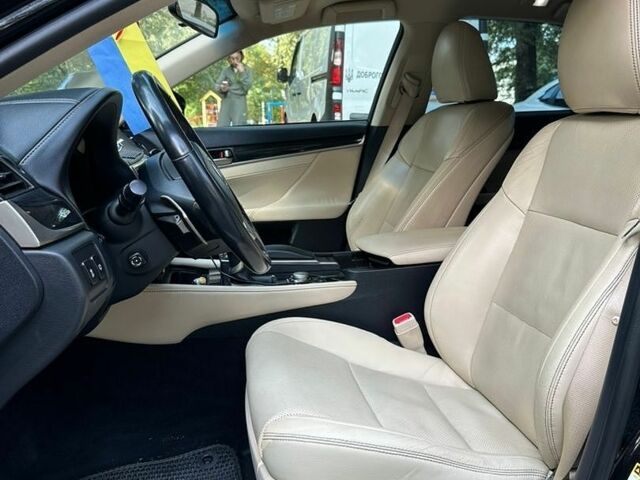 Черный Лексус ГС, объемом двигателя 2.5 л и пробегом 235 тыс. км за 15500 $, фото 17 на Automoto.ua