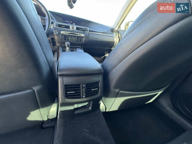 Черный Лексус ГС, объемом двигателя 2.5 л и пробегом 165 тыс. км за 16526 $, фото 16 на Automoto.ua