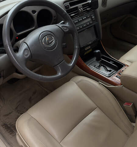 Красный Лексус ГС, объемом двигателя 3 л и пробегом 316 тыс. км за 5900 $, фото 15 на Automoto.ua