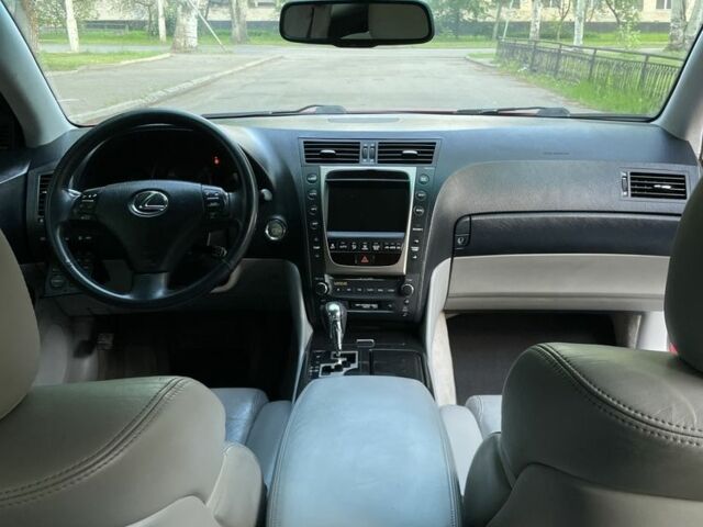 Красный Лексус ГС, объемом двигателя 3 л и пробегом 223 тыс. км за 9499 $, фото 8 на Automoto.ua