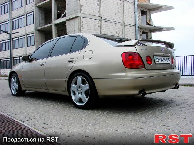 Лексус ГС, объемом двигателя 30 л и пробегом 381 тыс. км за 6700 $, фото 7 на Automoto.ua