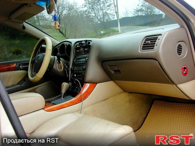 Лексус ГС, объемом двигателя 30 л и пробегом 381 тыс. км за 6700 $, фото 9 на Automoto.ua