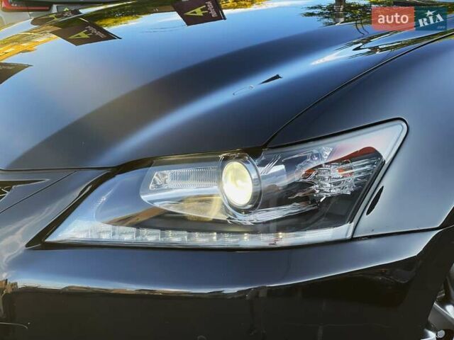 Лексус ГС, об'ємом двигуна 0 л та пробігом 162 тис. км за 19999 $, фото 4 на Automoto.ua