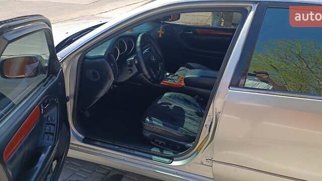 Сірий Лексус ГС, об'ємом двигуна 3 л та пробігом 400 тис. км за 6666 $, фото 4 на Automoto.ua