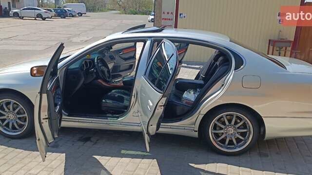 Серый Лексус ГС, объемом двигателя 3 л и пробегом 400 тыс. км за 6666 $, фото 3 на Automoto.ua