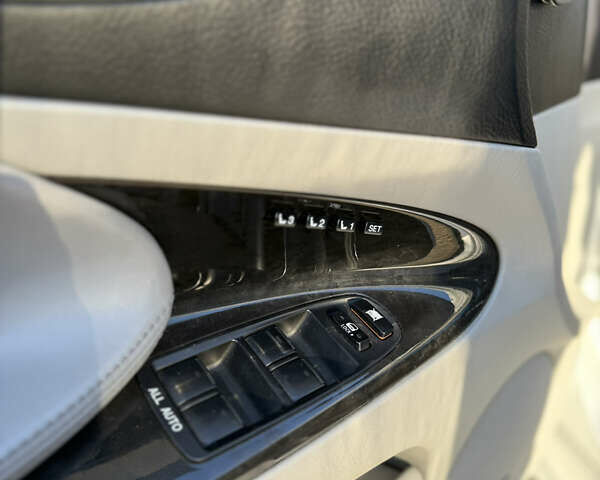 Серый Лексус ГС, объемом двигателя 3 л и пробегом 220 тыс. км за 9500 $, фото 12 на Automoto.ua