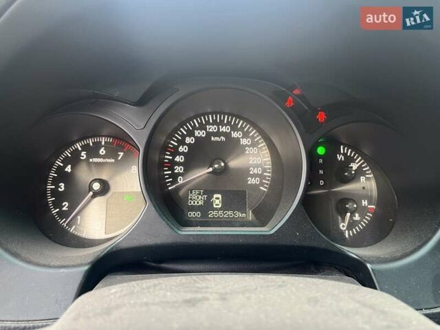 Сірий Лексус ГС, об'ємом двигуна 3 л та пробігом 255 тис. км за 7500 $, фото 4 на Automoto.ua