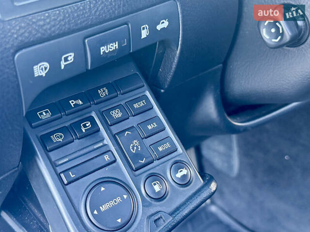 Сірий Лексус ГС, об'ємом двигуна 3 л та пробігом 250 тис. км за 7950 $, фото 42 на Automoto.ua