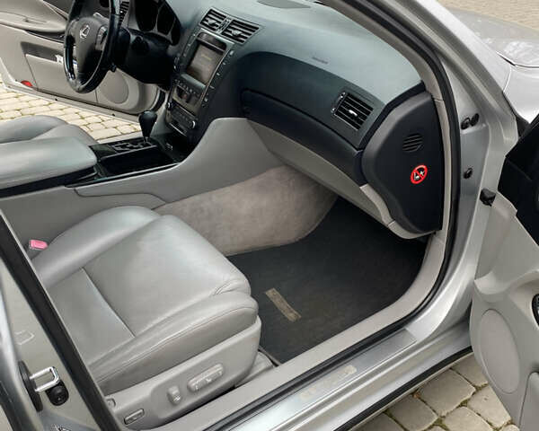 Серый Лексус ГС, объемом двигателя 3 л и пробегом 465 тыс. км за 10000 $, фото 7 на Automoto.ua