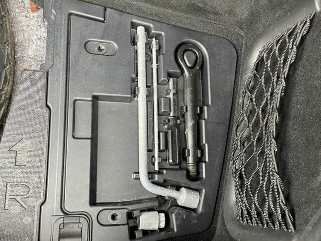 Сірий Лексус ГС, об'ємом двигуна 3.5 л та пробігом 83 тис. км за 32500 $, фото 16 на Automoto.ua