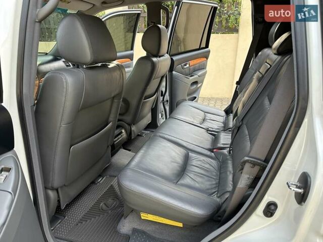 Білий Лексус ГХ, об'ємом двигуна 4.66 л та пробігом 252 тис. км за 17400 $, фото 46 на Automoto.ua
