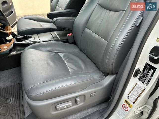Білий Лексус ГХ, об'ємом двигуна 4.66 л та пробігом 252 тис. км за 17400 $, фото 42 на Automoto.ua