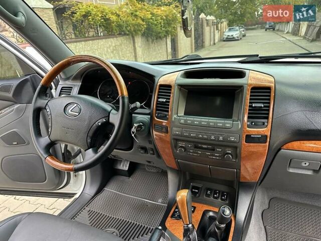 Білий Лексус ГХ, об'ємом двигуна 4.66 л та пробігом 252 тис. км за 17400 $, фото 53 на Automoto.ua