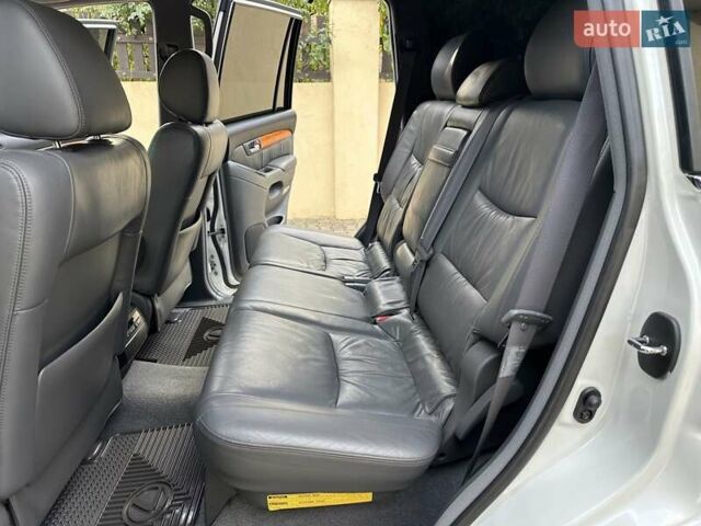 Білий Лексус ГХ, об'ємом двигуна 4.66 л та пробігом 252 тис. км за 17400 $, фото 47 на Automoto.ua