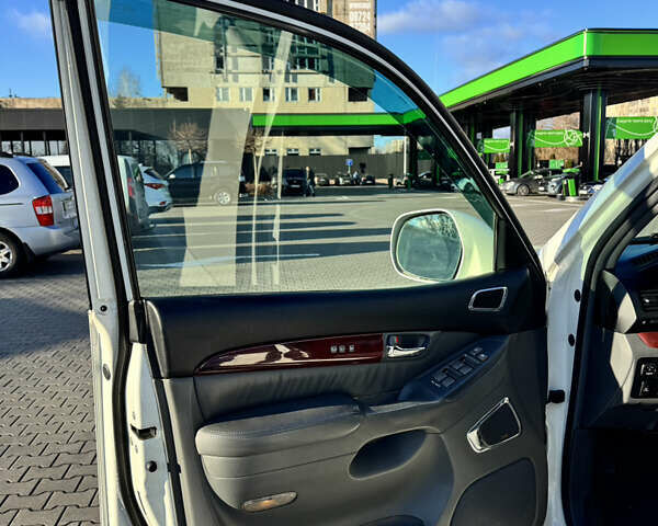 Белый Лексус ГХ, объемом двигателя 4.7 л и пробегом 291 тыс. км за 17200 $, фото 15 на Automoto.ua