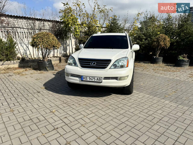 Белый Лексус ГХ, объемом двигателя 4.66 л и пробегом 261 тыс. км за 17400 $, фото 1 на Automoto.ua