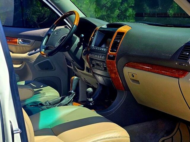 Білий Лексус ГХ, об'ємом двигуна 4.7 л та пробігом 286 тис. км за 15800 $, фото 5 на Automoto.ua