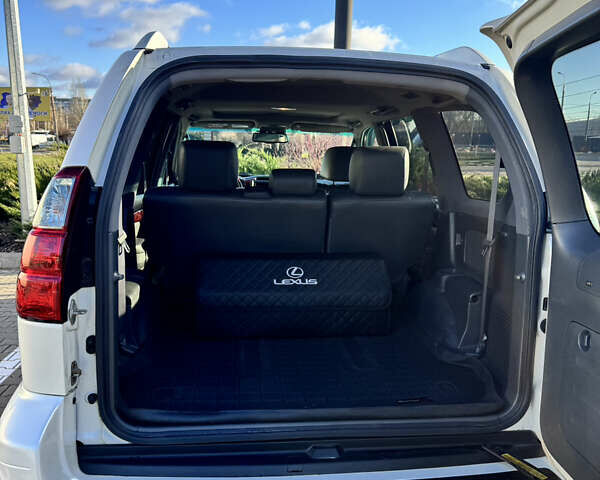 Белый Лексус ГХ, объемом двигателя 4.7 л и пробегом 291 тыс. км за 17200 $, фото 22 на Automoto.ua