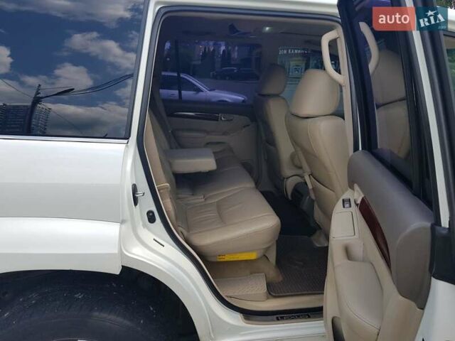 Белый Лексус ГХ, объемом двигателя 4.66 л и пробегом 316 тыс. км за 16500 $, фото 7 на Automoto.ua