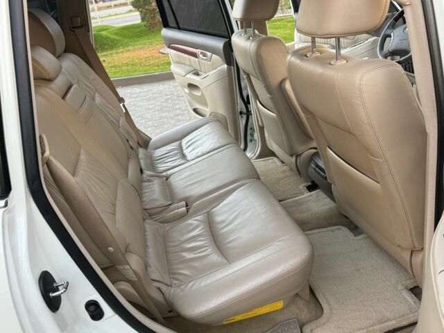 Белый Лексус ГХ, объемом двигателя 4.7 л и пробегом 167 тыс. км за 16800 $, фото 6 на Automoto.ua