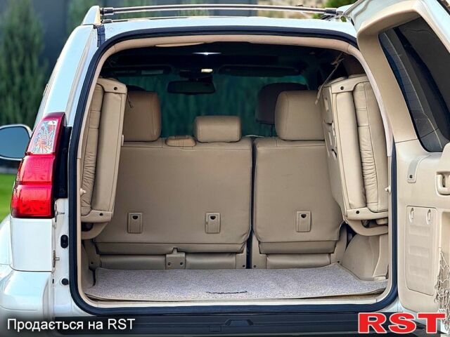 Белый Лексус ГХ, объемом двигателя 4.7 л и пробегом 167 тыс. км за 16800 $, фото 8 на Automoto.ua