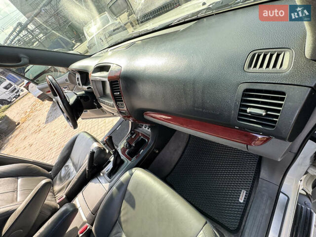 Белый Лексус ГХ, объемом двигателя 4.66 л и пробегом 261 тыс. км за 17400 $, фото 17 на Automoto.ua