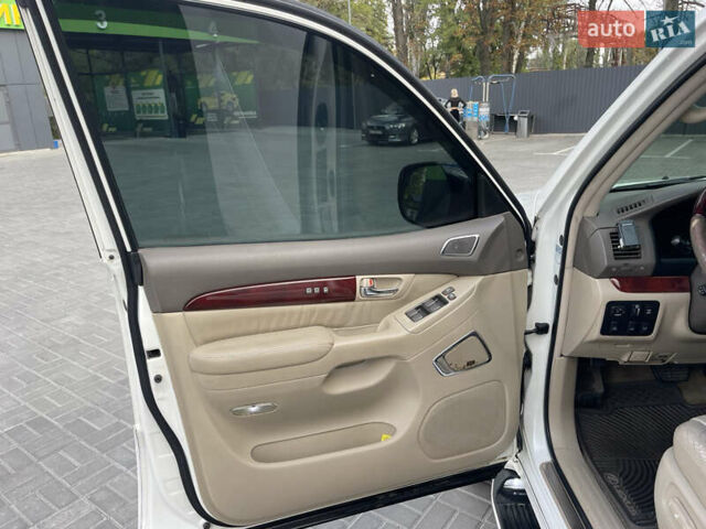 Білий Лексус ГХ, об'ємом двигуна 4.7 л та пробігом 165 тис. км за 14200 $, фото 12 на Automoto.ua